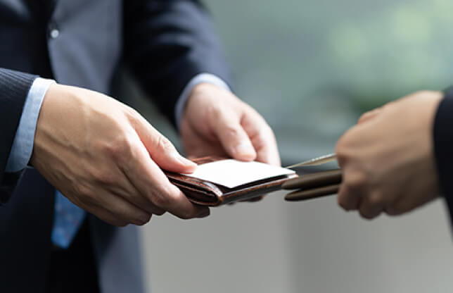 必要に応じて、貴社の名刺を持って営業活動も実施します